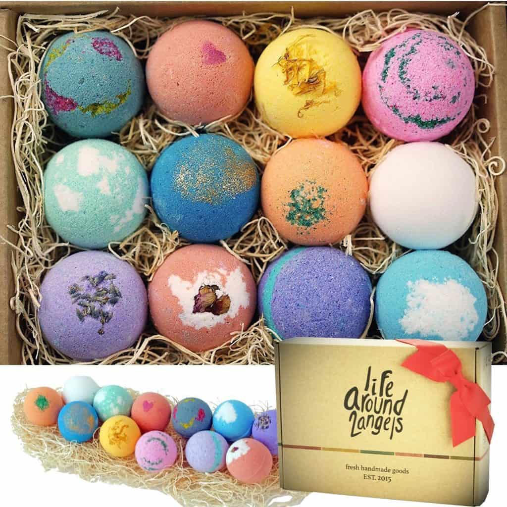 cheap gifts for friends: bath bomb gift set